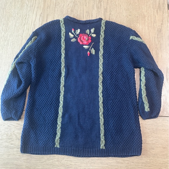 Talbots Knit Crew Neck Sweater Size Large Navy Embroidered Detail - Picture 5 of 6